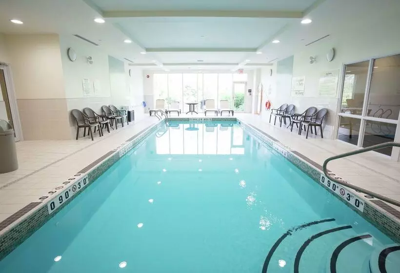 Hotelli Hampton Inn Elliot Lake