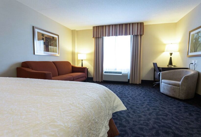 בית מלון כפרי Hampton Inn Elliot Lake