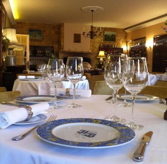 فندق Hostellerie De La Bouriane