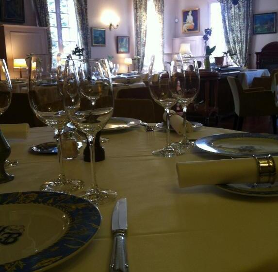 فندق Hostellerie De La Bouriane