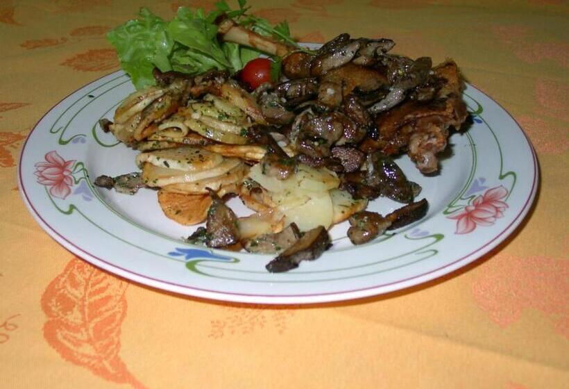 فندق Hostellerie De La Bouriane