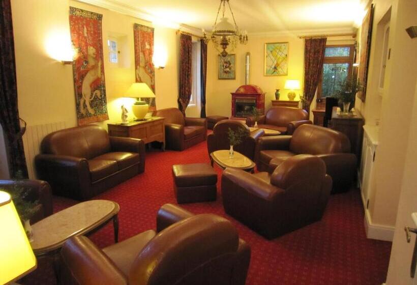 فندق Hostellerie De La Bouriane