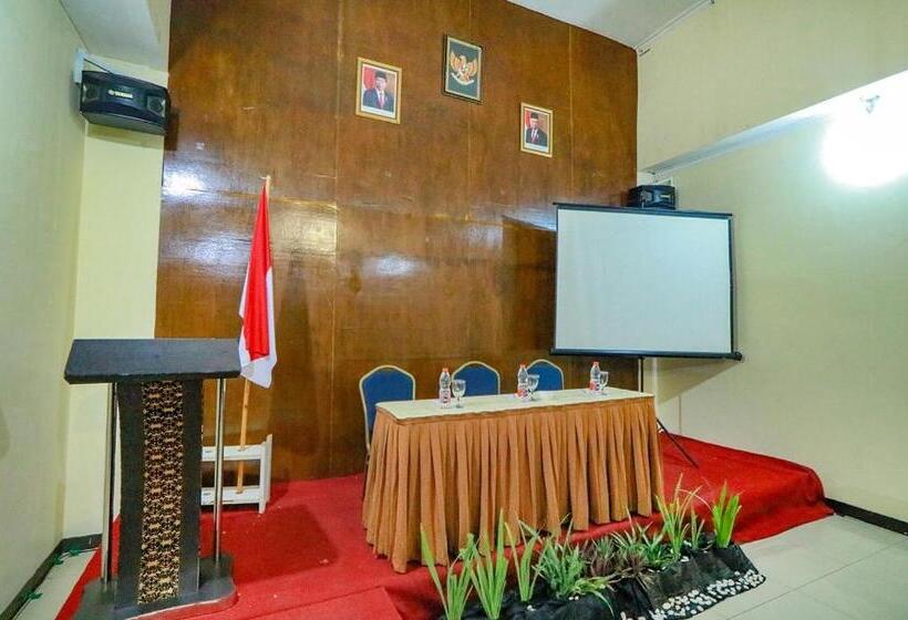 فندق Marlin Pekalongan