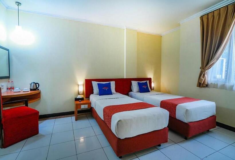 فندق Marlin Pekalongan