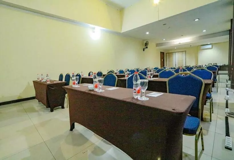 فندق Marlin Pekalongan