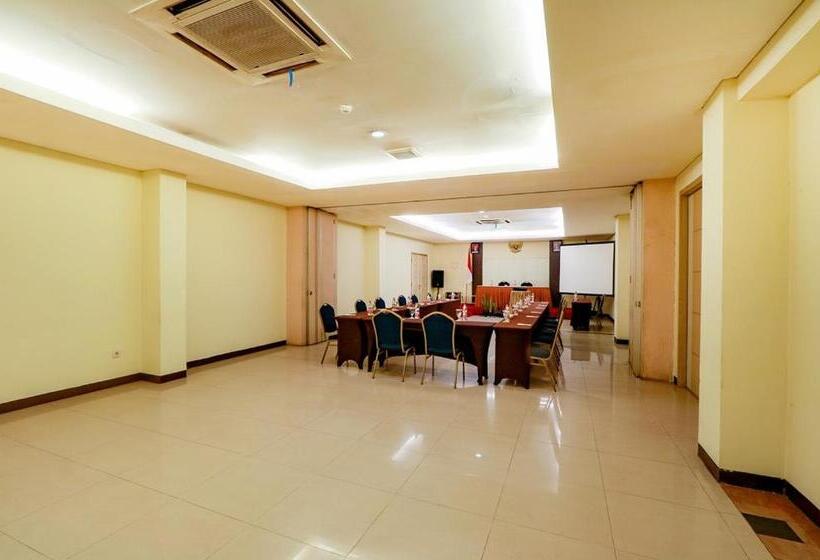 فندق Marlin Pekalongan