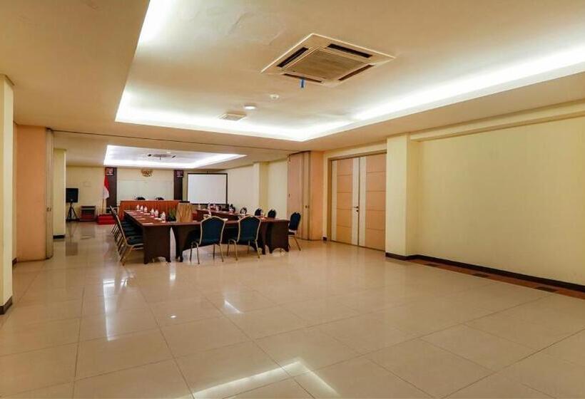 فندق Marlin Pekalongan