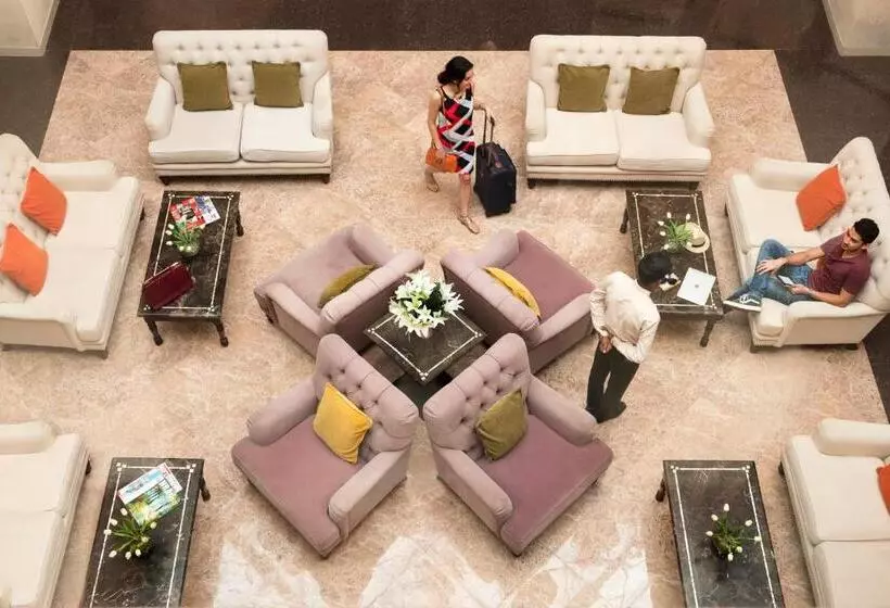 酒店 Orchha Palace And Convention Centre