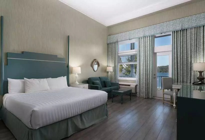 Prestige Oceanfront Resort, Worldhotels Luxury