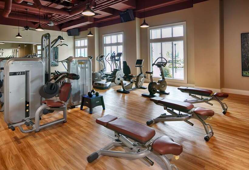 Prestige Oceanfront Resort, Worldhotels Luxury