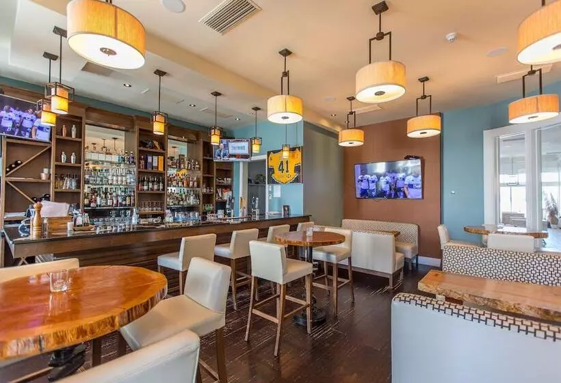 Prestige Oceanfront Resort, Worldhotels Luxury