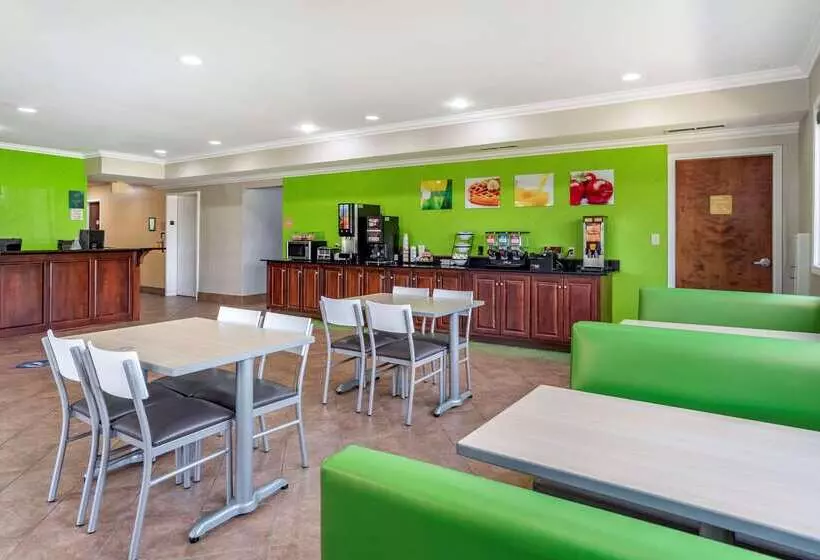 酒店 Quality Inn & Suites