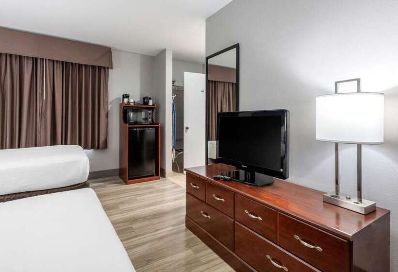 호텔 Quality Inn & Suites