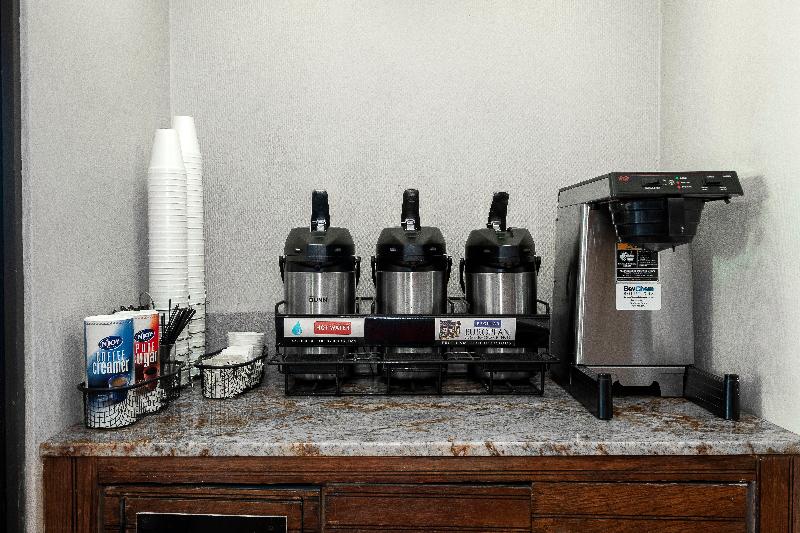 בית מלון כפרי Red Roof Inn Auburn