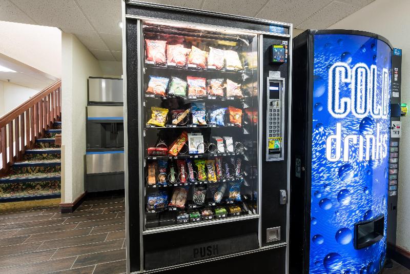 בית מלון כפרי Red Roof Inn Auburn