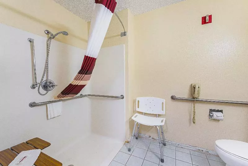 酒店 Red Roof Inn Auburn