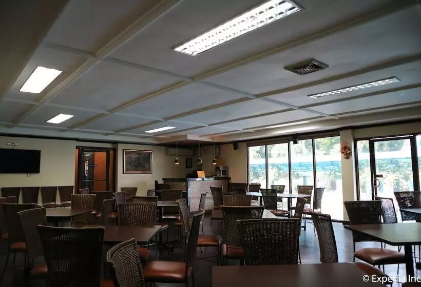 هتل Riverview Resort And Conference Center