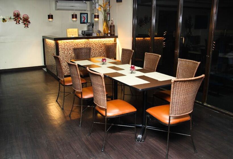 Hotel Riverview Resort And Conference Center