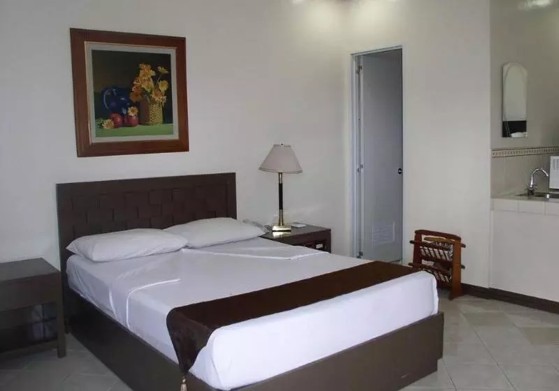 هتل Riverview Resort And Conference Center