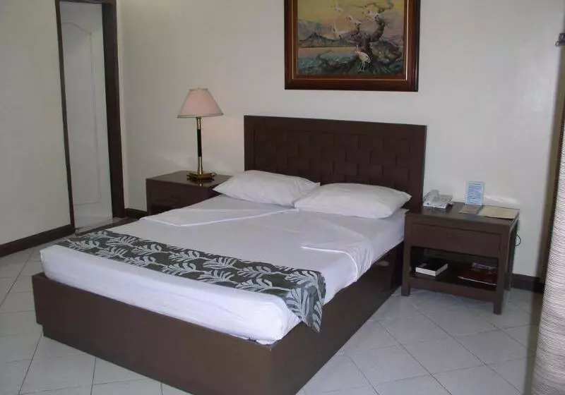 هتل Riverview Resort And Conference Center