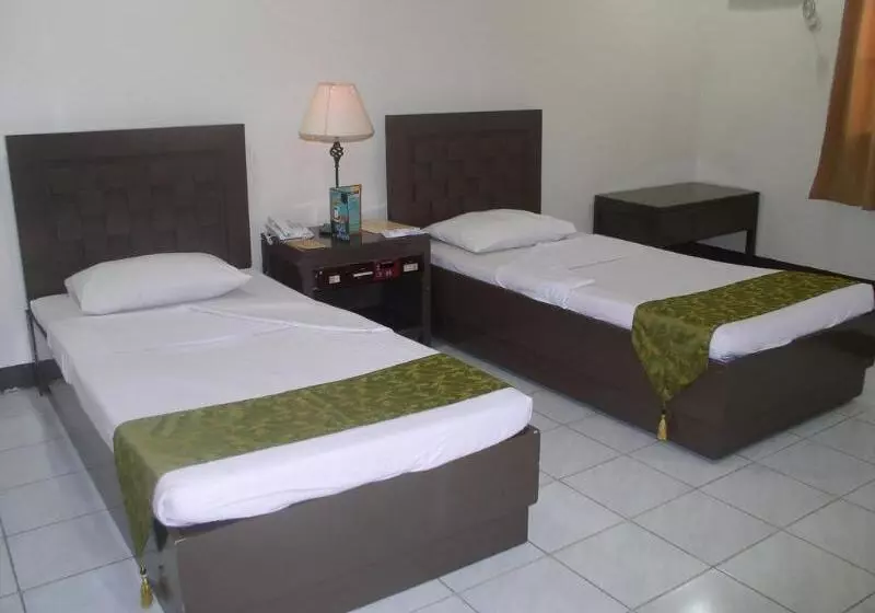 هتل Riverview Resort And Conference Center