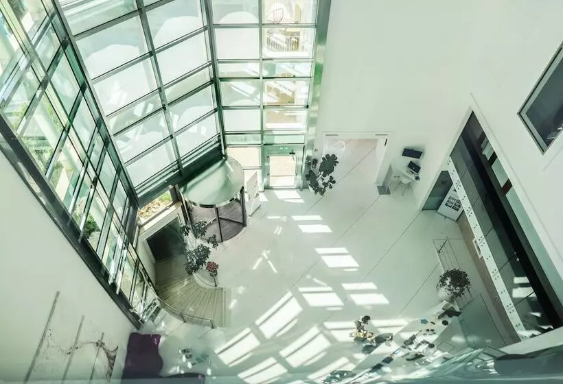 فندق Smeraldo Suites & Spa