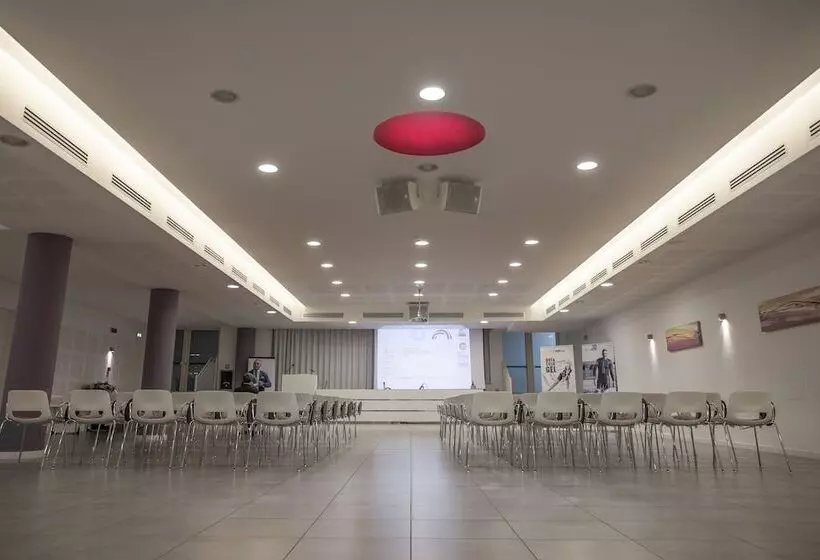 فندق Smeraldo Suites & Spa