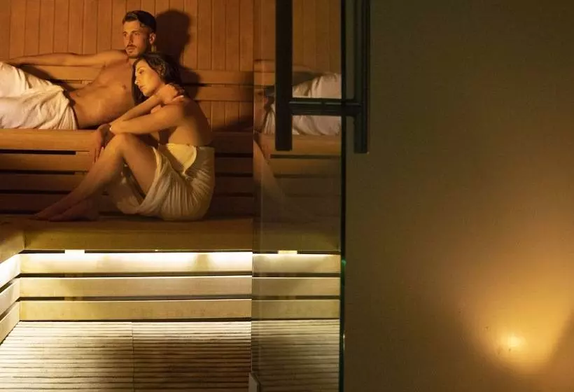 فندق Smeraldo Suites & Spa