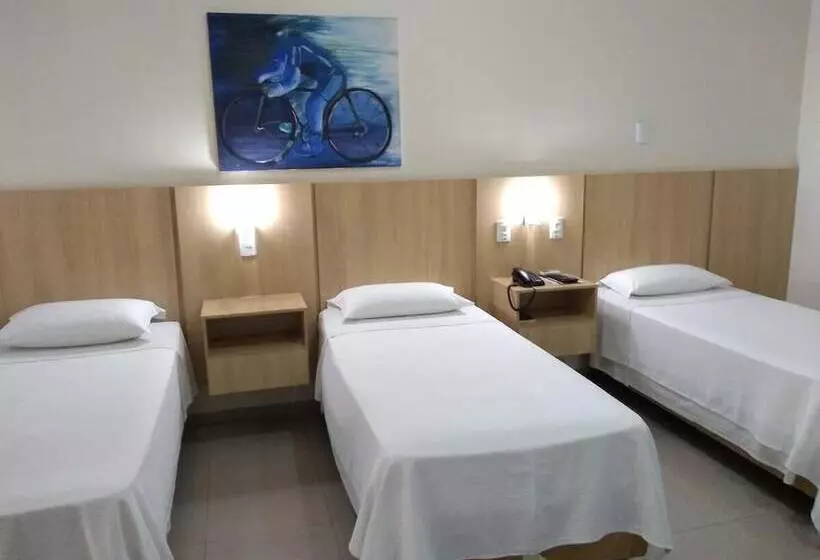 בית מלון כפרי Victoria Plaza