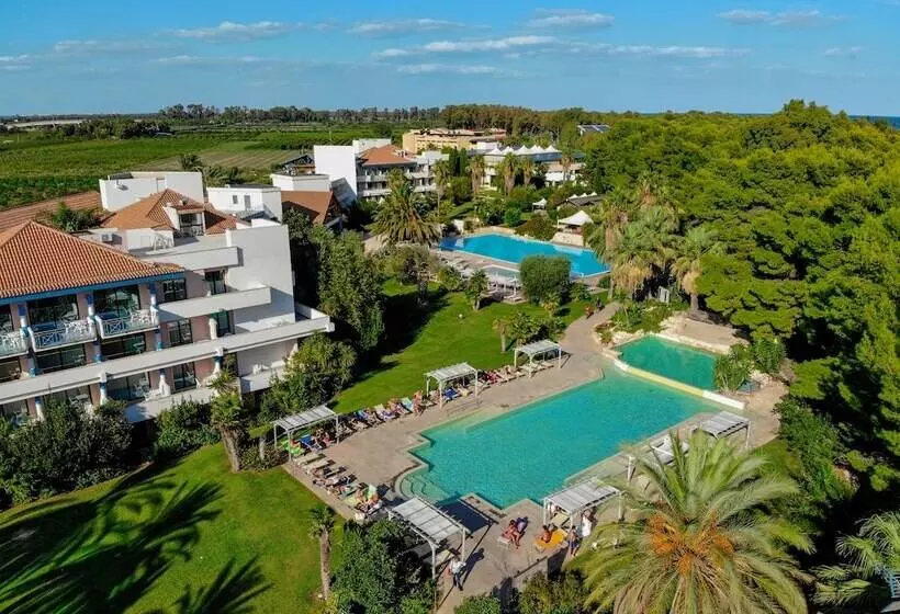 Отель Villaggio Giardini D Oriente