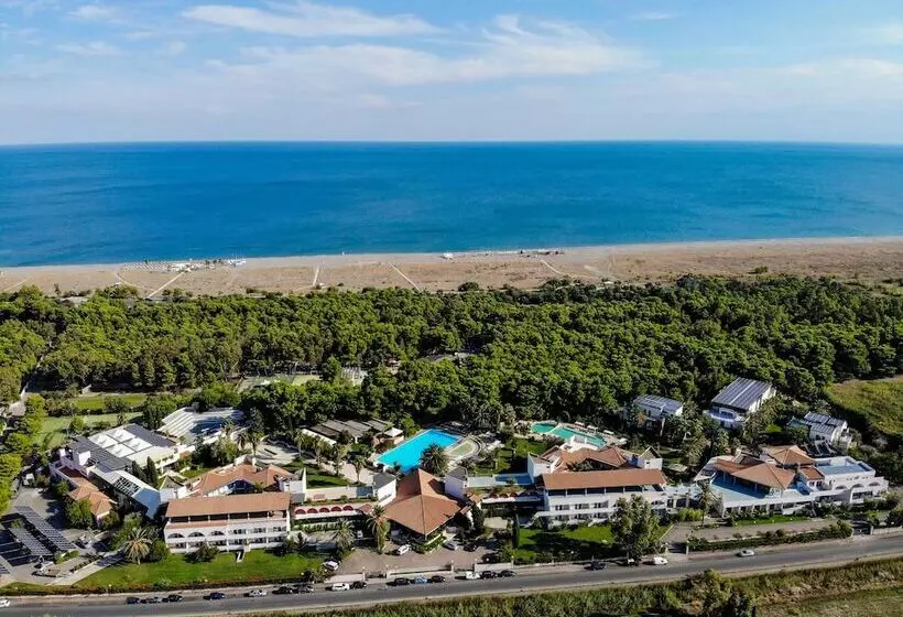 Отель Villaggio Giardini D Oriente