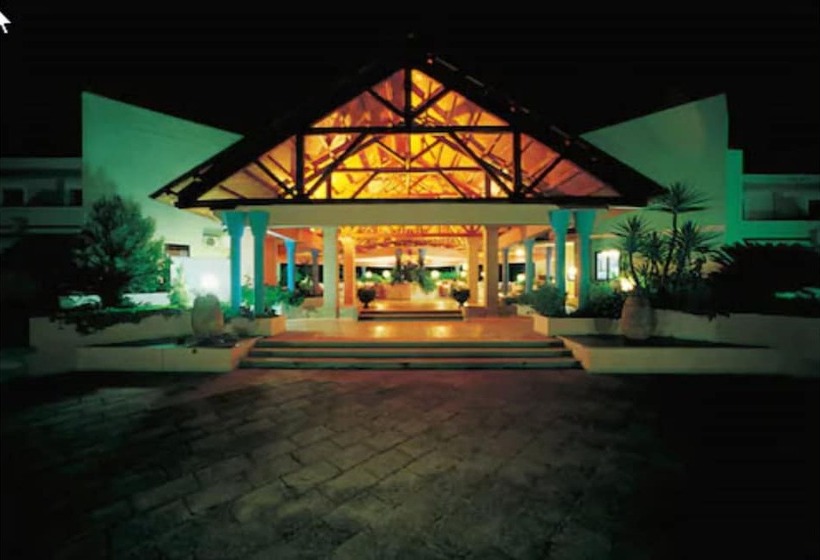 בית מלון כפרי Villaggio Giardini D Oriente