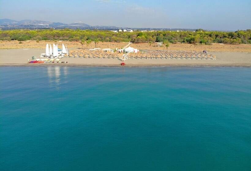 בית מלון כפרי Villaggio Giardini D Oriente