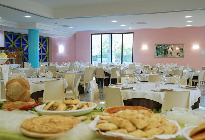 בית מלון כפרי Villaggio Giardini D Oriente