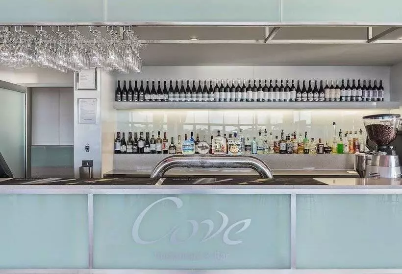 Отель York Cove