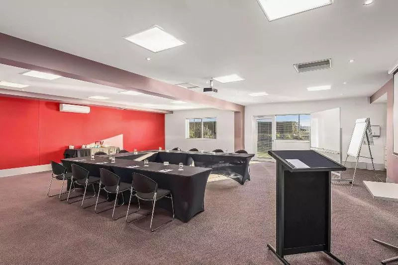 Отель York Cove