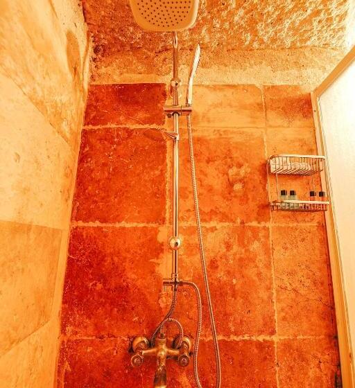 هتل Alaca Cave Cappadocia