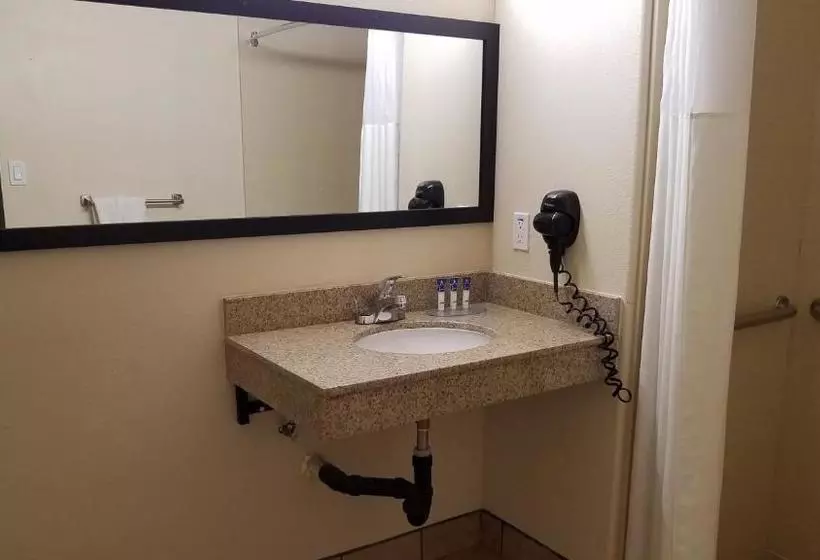 酒店 Americas Best Value Inn & Suites Escondido