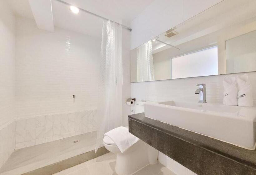 Hotel Citin Sukhumvit 11 Nana Bangkok By Compass Hospitality