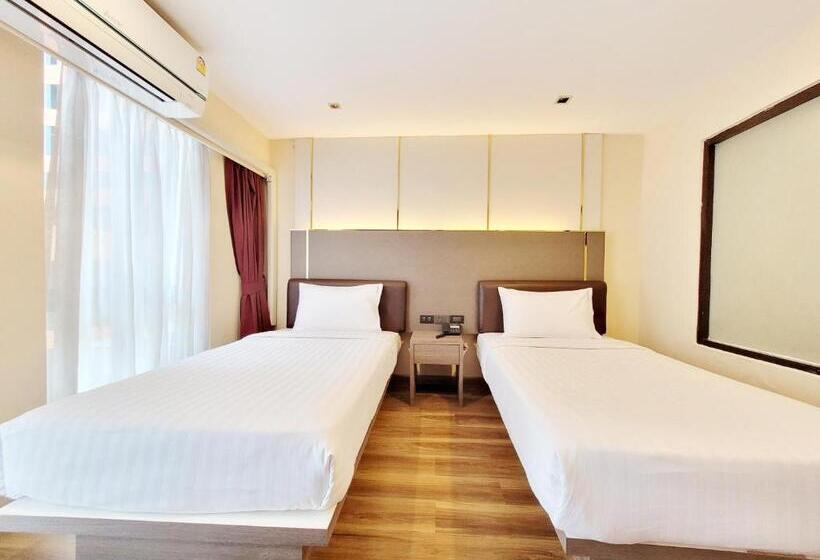 Hotel Citin Sukhumvit 11 Nana Bangkok By Compass Hospitality