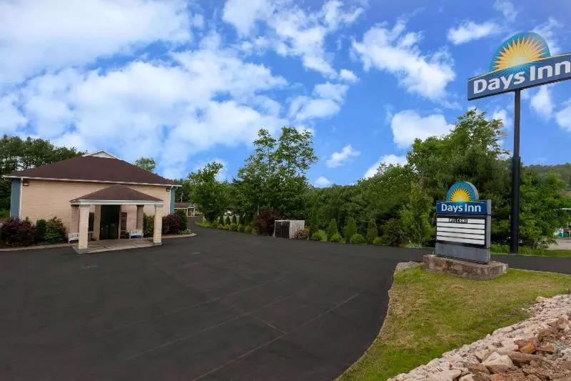 酒店 Days Inn By Wyndham Donegal