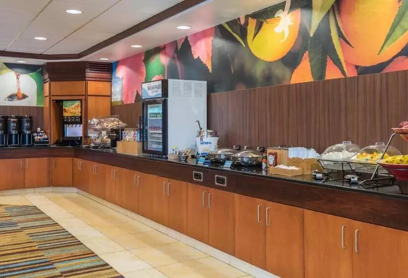 Отель Fairfield Inn & Suites – Buffalo Airport
