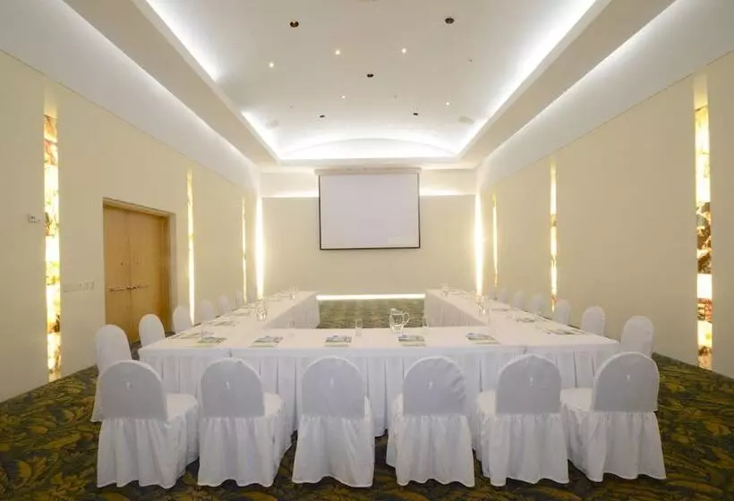 هتل Gamma Colima Garden