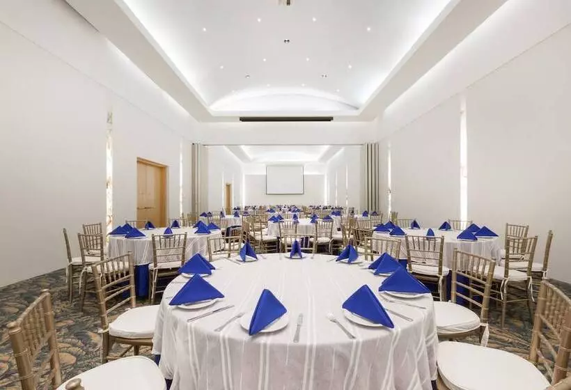 هتل Gamma Colima Garden