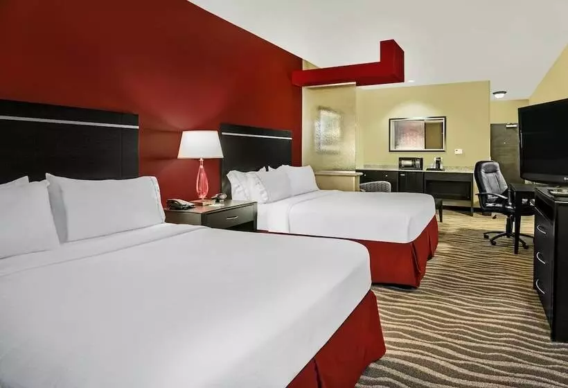 Отель Holiday Inn Express & Suites Cotulla, An Ihg