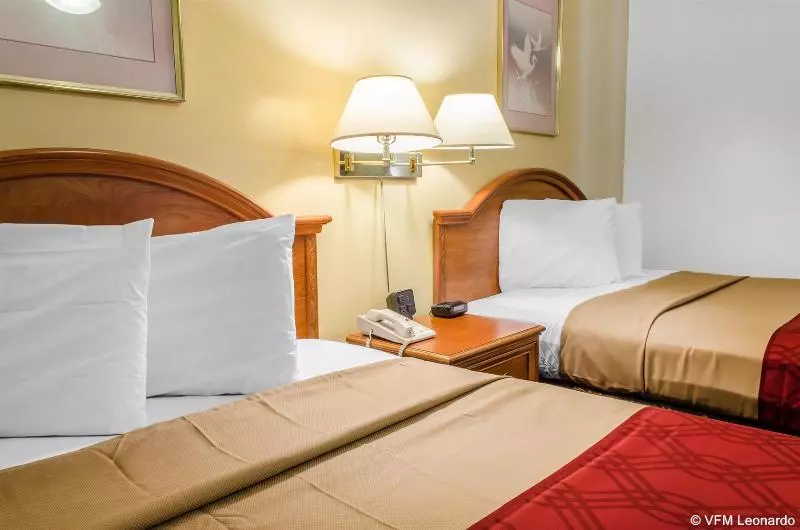 酒店 Hometowne Studios By Red Roof Denver, Pa