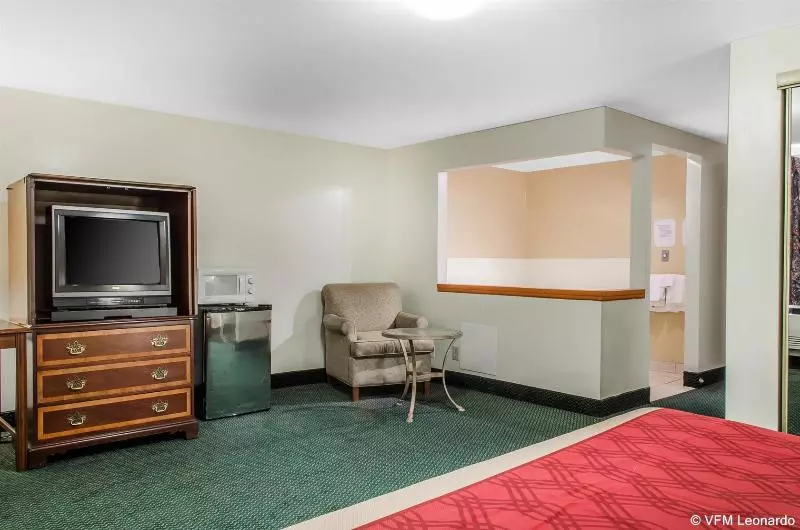 酒店 Hometowne Studios By Red Roof Denver, Pa