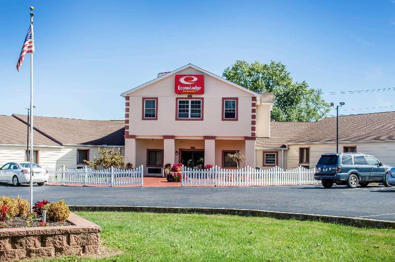 فندق Hometowne Studios By Red Roof Denver, Pa