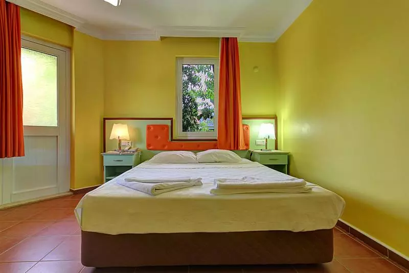 Отель Mandalinn