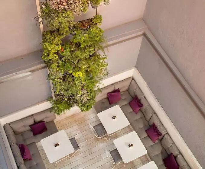 هتل Musik Boutique